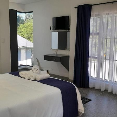 The Wishing Well Guest House Self-Catering Port Edward Exterior photo