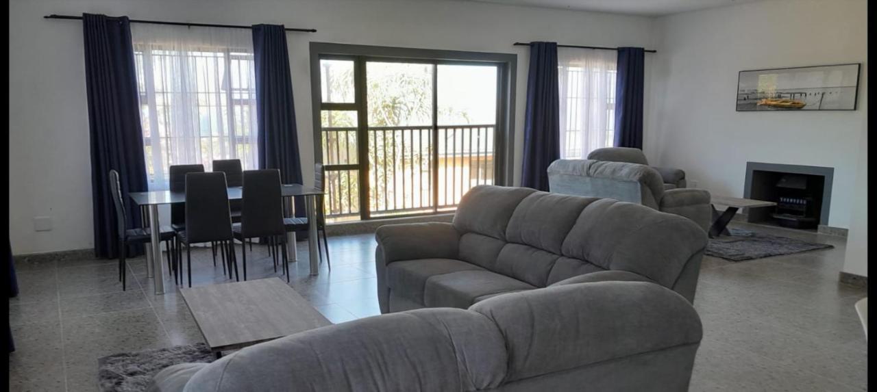 The Wishing Well Guest House Self-Catering Port Edward Exterior photo